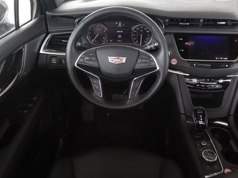 Certified 2025 Cadillac XT5 Premium Luxury image 29