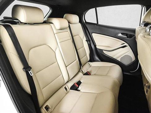 Used 2020 Mercedes-Benz GLA 250 GLA 250 image 21