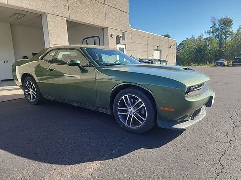 Used 2019 Dodge Challenger GT w/ Driver Convenience Group image 3