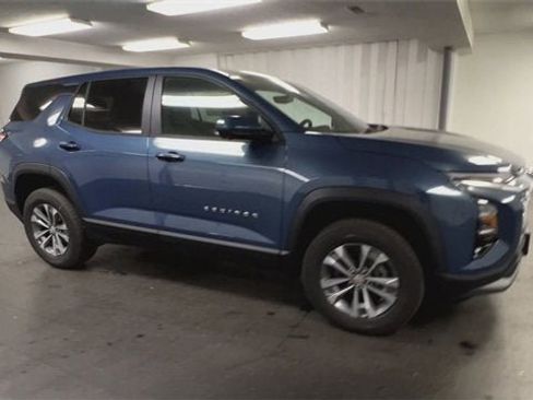 New 2026 Chevrolet Equinox LT w/ Convenience Package II image 2