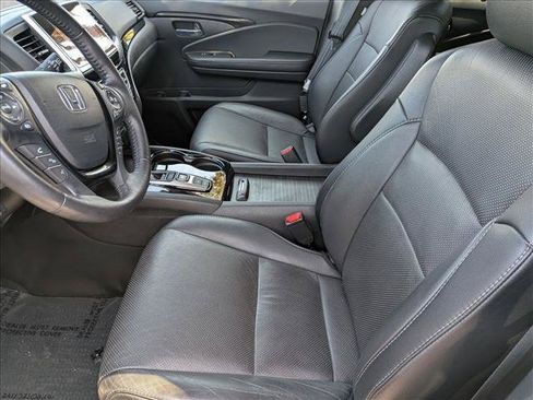 Used 2017 Honda Pilot Elite image 17