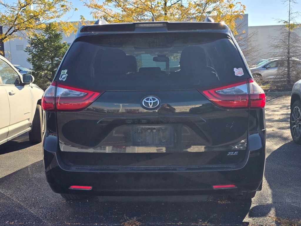 Used 2020 Toyota Sienna XLE FWD image 7