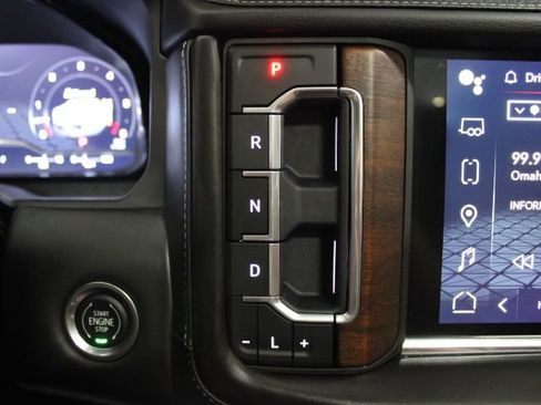 Used 2023 GMC Yukon Denali Ultimate image 41