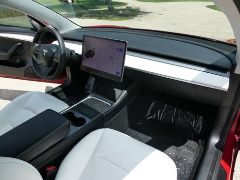 Used 2021 Tesla Model 3 Performance AWD/4WD image 26