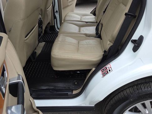 Used 2012 Land Rover LR4 HSE AWD/4WD image 32