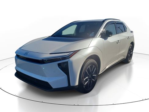 Used 2026 Toyota bZ AWD/4WD image 3