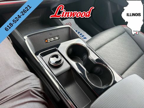 Used 2026 Chevrolet Equinox RS FWD image 23