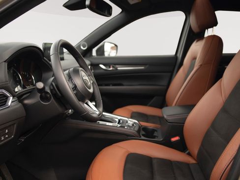 Used 2025 MAZDA CX-5 Carbon Edition image 2