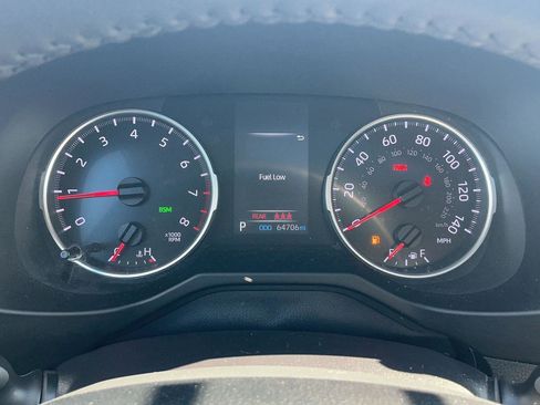 Used 2022 Toyota RAV4 XLE Premium w/ Carpet Mat Package (TMS) image 21