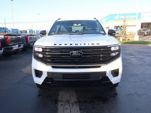 New 2026 Ford Expedition Platinum w/ Stealth Appearance Package image 11
