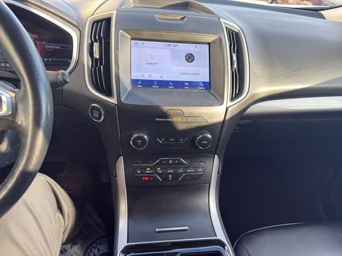 Used 2020 Ford Edge SEL image 15