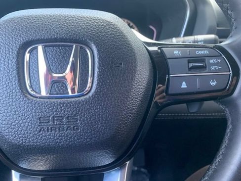 Used 2024 Honda Pilot EX-L image 11
