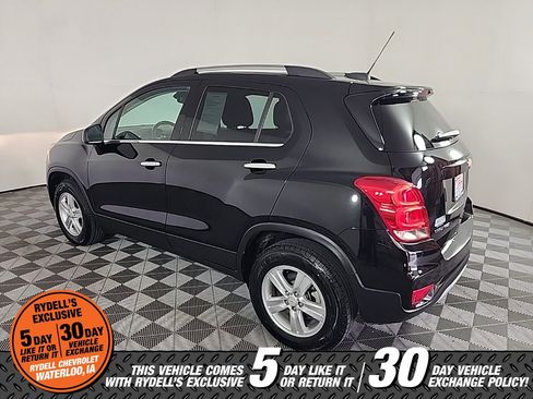 Used 2019 Chevrolet Trax LT w/ LT Convenience Package image 7
