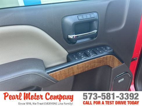 Used 2017 GMC Sierra 1500 SLT w/ SLT Premium Package AWD/4WD image 9