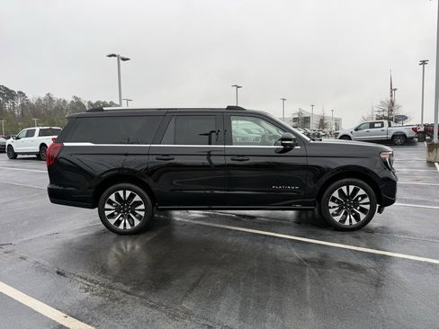 New 2026 Ford Expedition Max Platinum w/ Driver's Package image 9