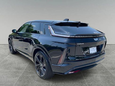 New 2026 Cadillac Lyriq Signature Sport AWD/4WD image 3