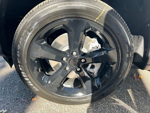 New 2025 Jeep Grand Cherokee L Altitude image 10