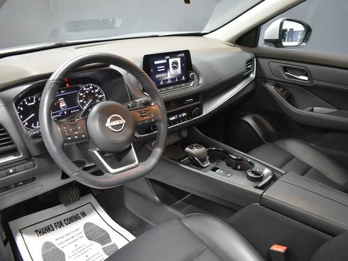 Certified 2023 Nissan Rogue SV w/ SV Premium B Package image 4