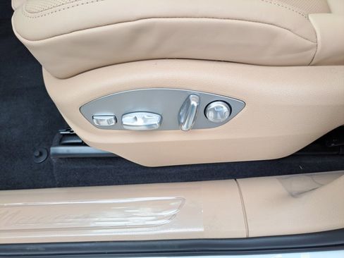 Used 2026 Porsche Macan image 23