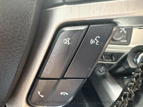 Used 2022 Ford F350 Platinum w/ FX4 Off-Road Package AWD/4WD image 38