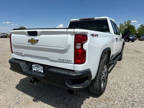 Used 2023 Chevrolet Silverado 2500 Custom w/ Custom Value Package AWD/4WD image 10