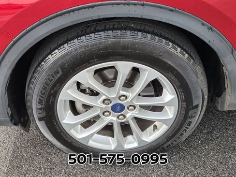 Used 2021 Ford Escape SE FWD image 18