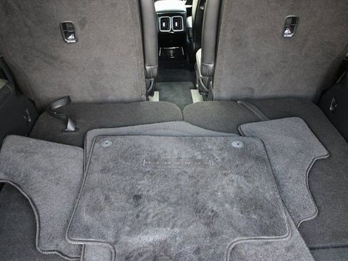 Used 2025 Kia Sorento SX image 28