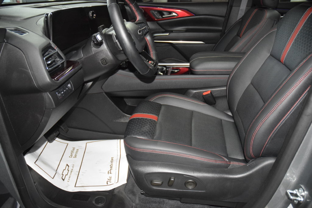 Used 2024 Chevrolet Traverse RS AWD/4WD image 40