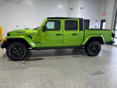 New 2025 Jeep Gladiator Willys image 21