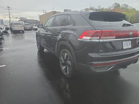 Used 2025 Volkswagen Atlas Cross Sport SE AWD/4WD image 6
