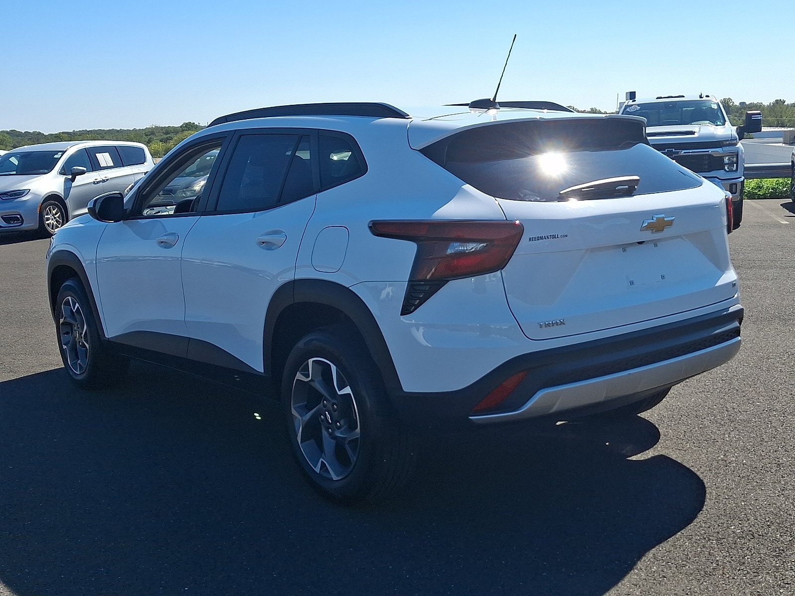 Used 2024 Chevrolet Trax LT w/ Driver Confidence Package FWD image 4