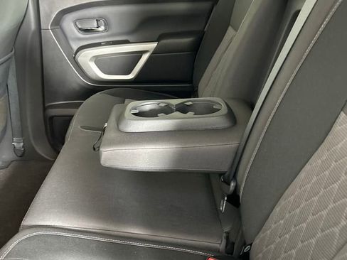 Used 2024 Nissan Titan SV w/ SV Convenience Package image 27