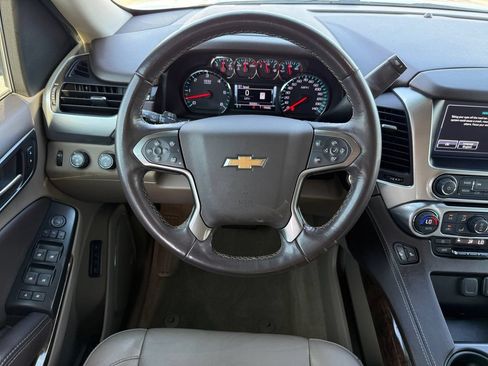 Used 2018 Chevrolet Tahoe LT w/ LT Signature Package AWD/4WD image 14