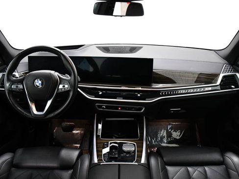 Used 2024 BMW X5 xDrive40i image 8