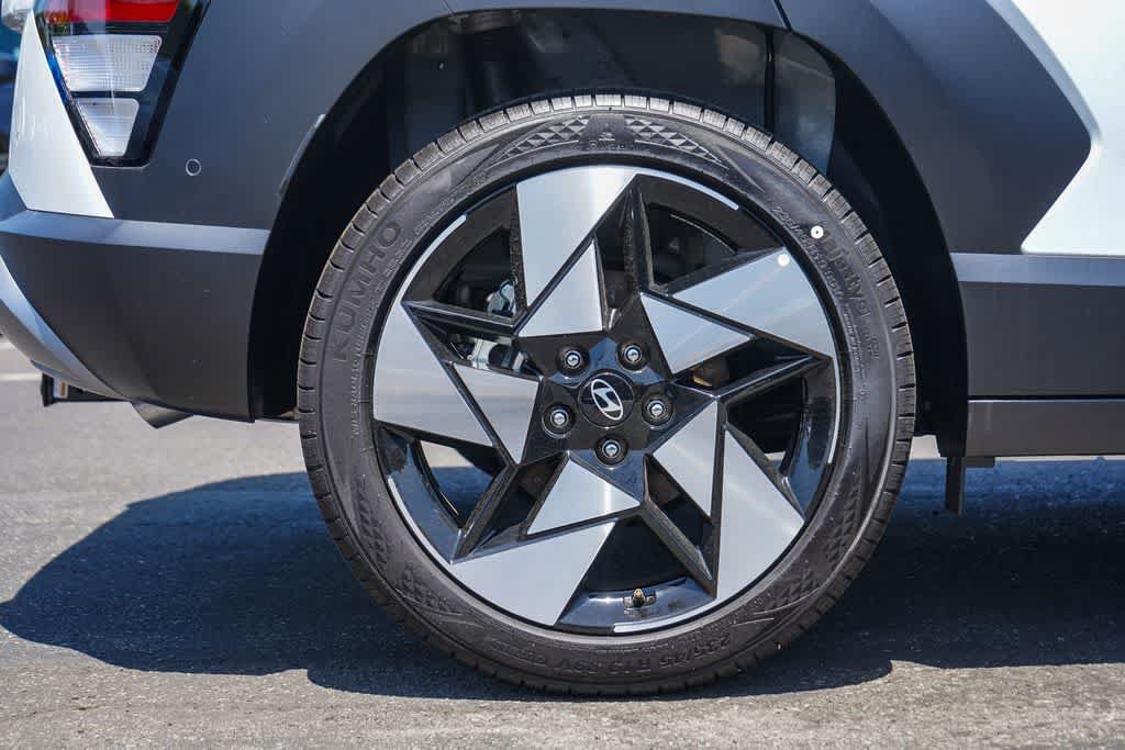 New 2026 Hyundai Kona Limited FWD image 8