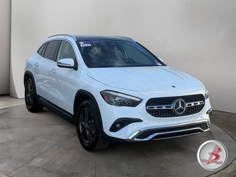 Used 2025 Mercedes-Benz GLA 250 4MATIC image 1