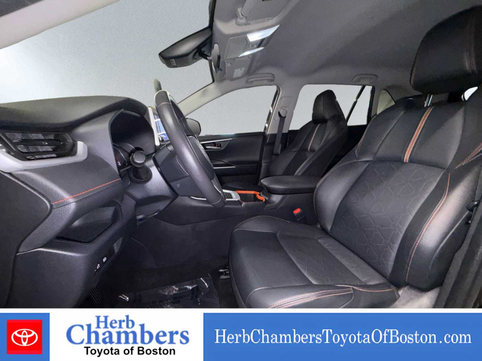 Used 2024 Toyota RAV4 Adventure AWD/4WD image 5
