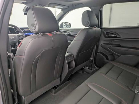New 2026 Chevrolet Trax RS w/ Sunroof Package FWD image 18
