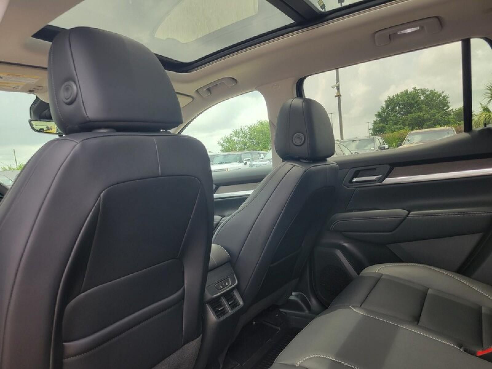New 2026 GMC Terrain Denali w/ LPO, Floor Liner Package AWD/4WD image 27