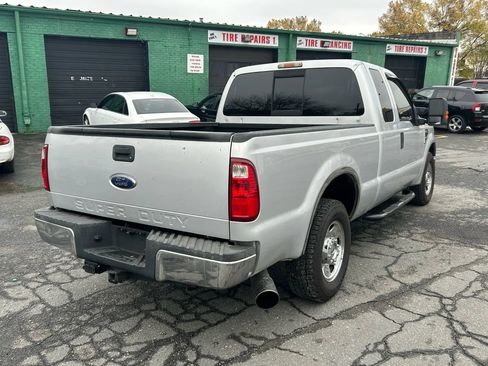 Used 2008 Ford F250 XLT image 2