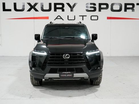 Used 2024 Lexus GX 550 image 5