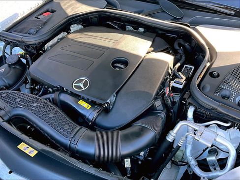 Used 2022 Mercedes-Benz E 350 4MATIC Sedan image 35