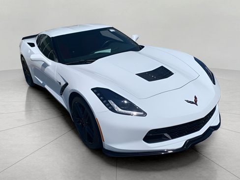Used 2019 Chevrolet Corvette Stingray Coupe w/ Carbon Flash Badge Package RWD image 3