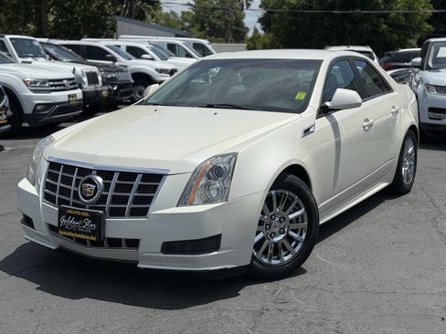 Used 2012 Cadillac CTS Luxury RWD image 2