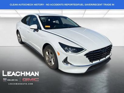 Used 2020 Hyundai Sonata SE w/ Preferred Accessory Package