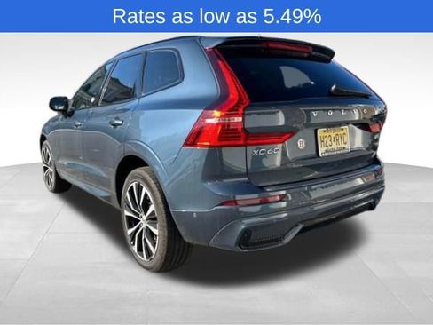 Used 2023 Volvo XC60 B5 Plus w/ Climate Package image 4