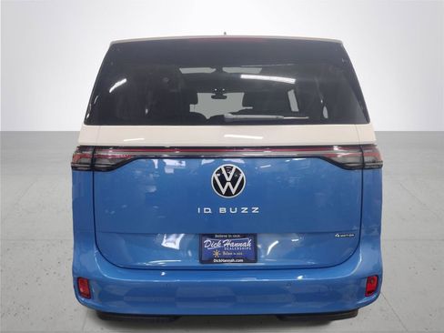New 2025 Volkswagen ID. Buzz 1st Edition image 12