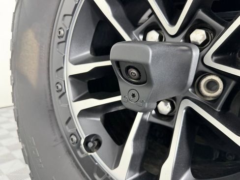 Used 2025 Jeep Wrangler Rubicon image 16