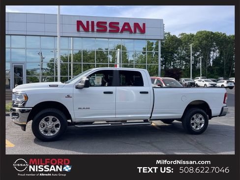 Used 2024 RAM 3500 Big Horn AWD/4WD image 2