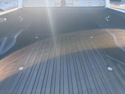 Used 2023 Toyota Tacoma TRD Off-Road image 8